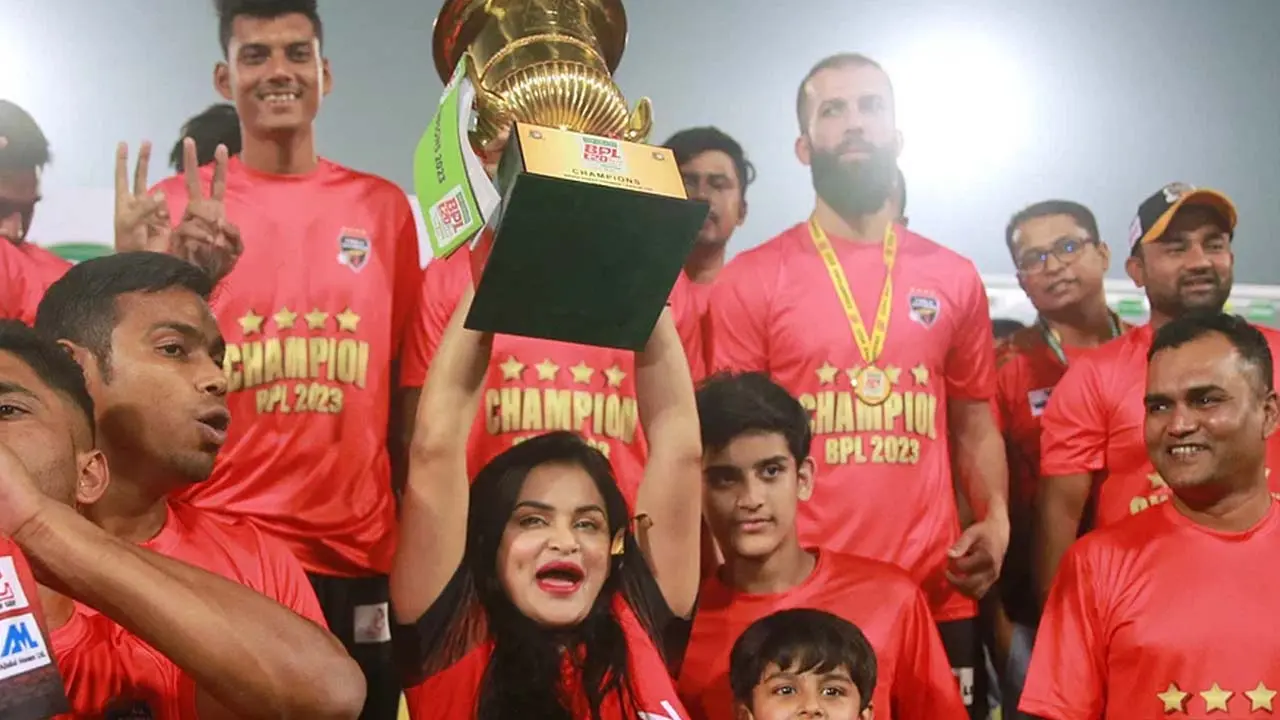 বিপিএল থেকে সরে দাঁড়ানোর ইঙ্গিত কুমিল্লার