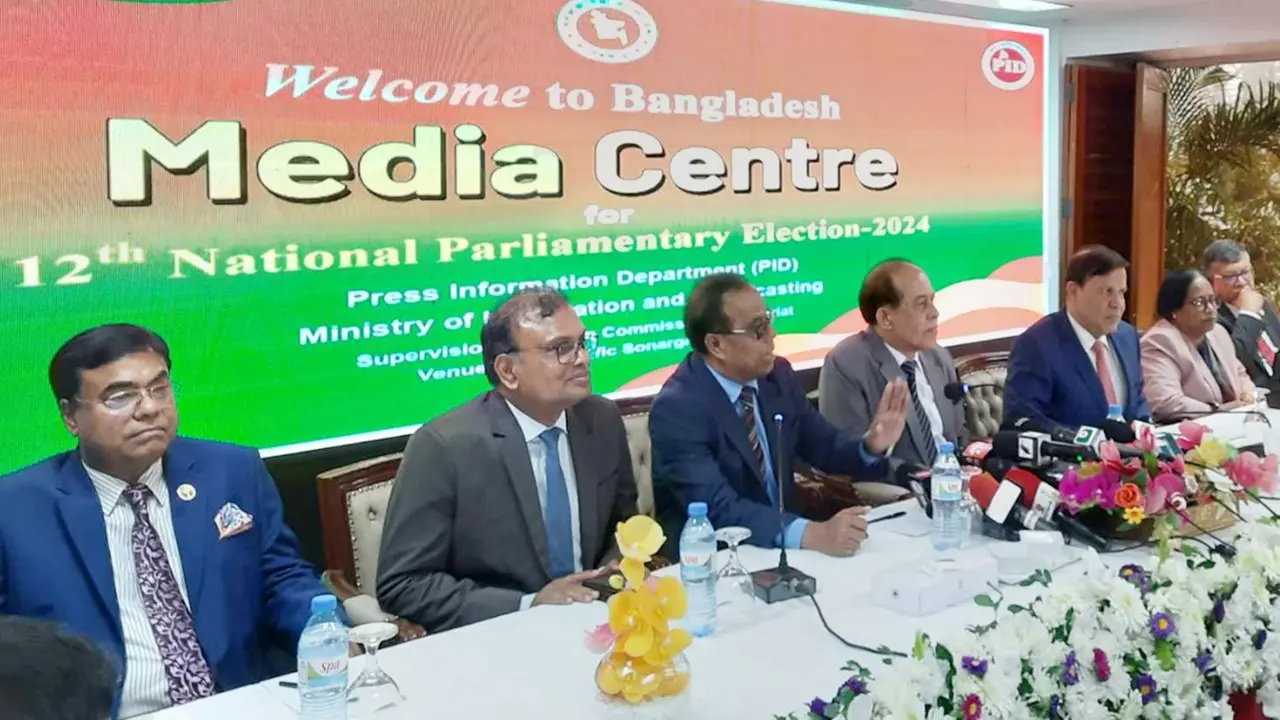 ভোটার‌দের চাপ দেওয়া হ‌চ্ছে কি না— জান‌তে চান কূটনী‌তিকরা