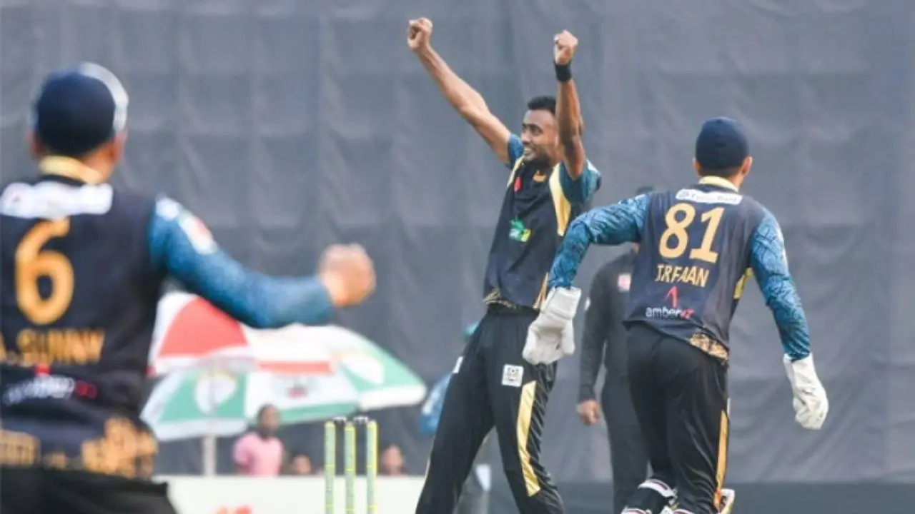 দুর্দান্ত ঢাকায় এবার অস্ট্রেলিয়ান ব্যাটার