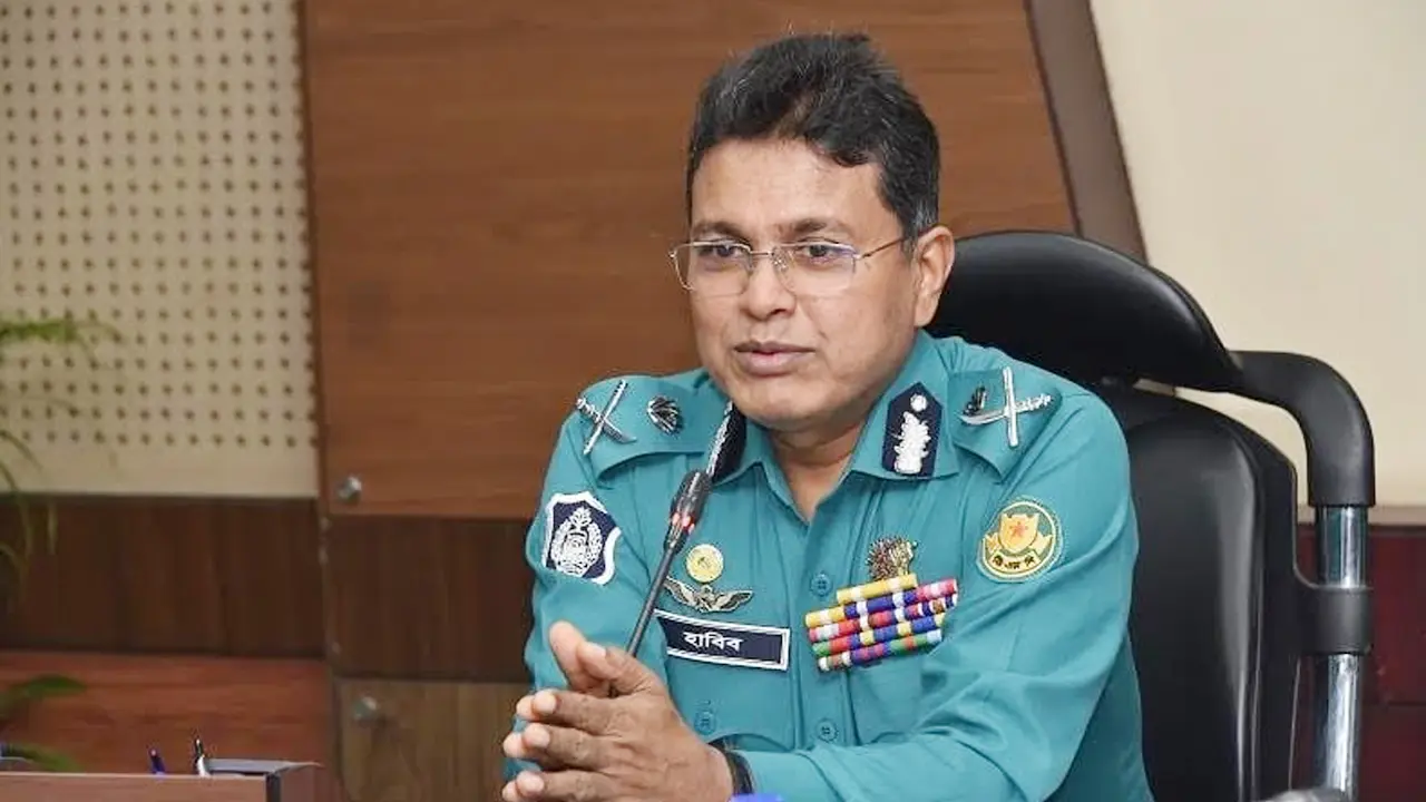 বইমেলা ঘিরে নেওয়া হয়েছে নিশ্ছিদ্র নিরাপত্তা : ডিএমপি