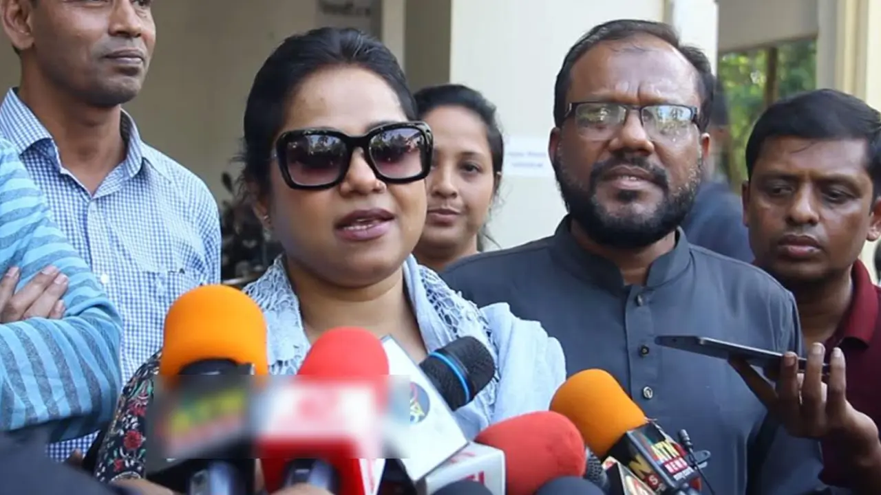 নৌকার সমর্থকরা প্রচুর জাল ভোট দিচ্ছে : ডলি সায়ন্তনী