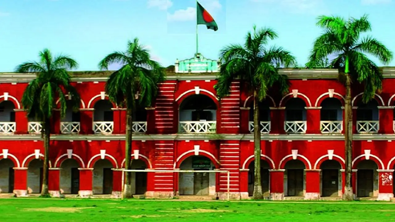 ফেনী সরকারি কলেজ থেকে এসএসসি’র কেন্দ্র সরানোর দাবি
