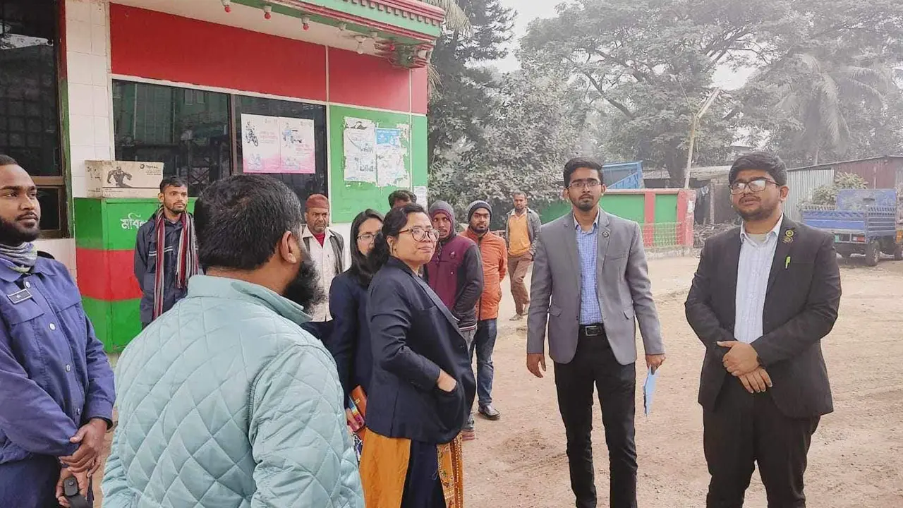 ফেনীতে বিএসটিআইয়ের অভিযানে দুই প্রতিষ্ঠানকে জরিমানা