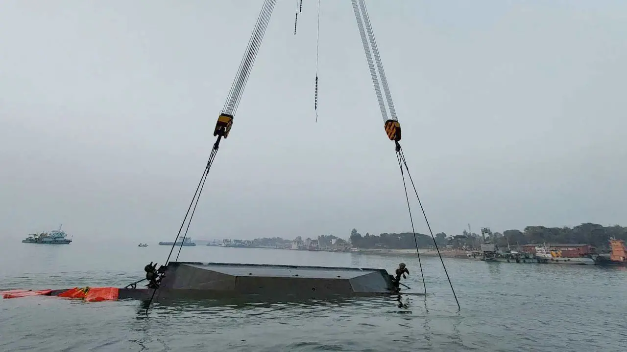 ৭ দিন পর দৃশ্যমান হলো ফেরি রজনীগন্ধা