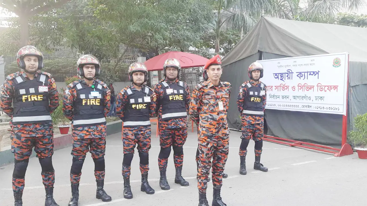 ইসির পাশে ফায়ার সার্ভিসের অস্থায়ী ক্যাম্প স্থাপন