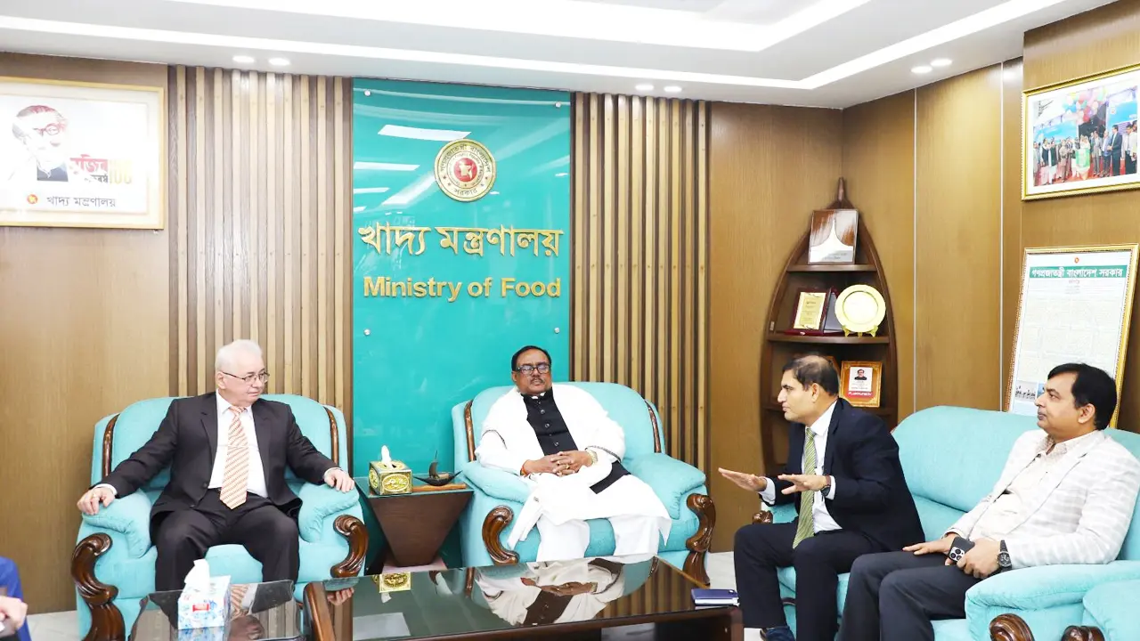 খোঁজ নিয়ে দেখেন চালের দাম কমেছে : খাদ্যমন্ত্রী