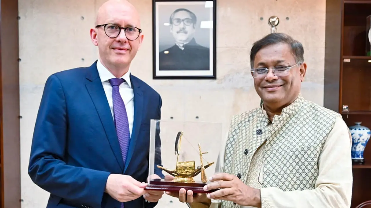রোহিঙ্গা ইস্যুতে ইইউর সঙ্গে একযোগে কাজ করতে চায় বাংলাদেশ