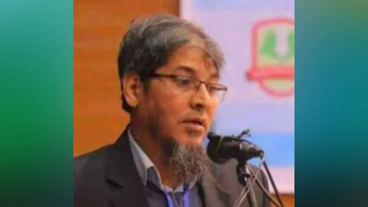 এবার চাকরি হারাচ্ছেন আরেক শিক্ষক