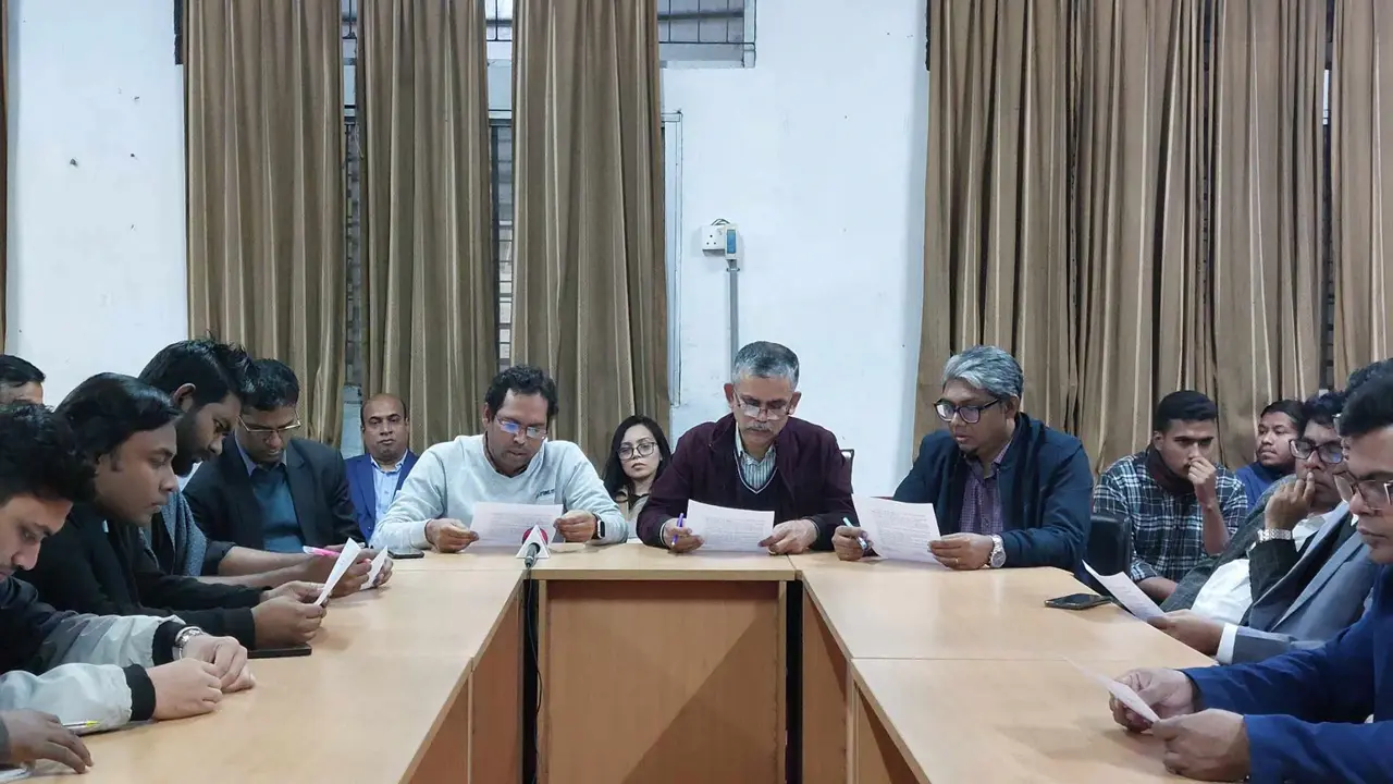 ব্যর্থদের হাতে গুচ্ছের ভর্তি পরিচালনার দায়িত্ব দেওয়ার অভিযোগ