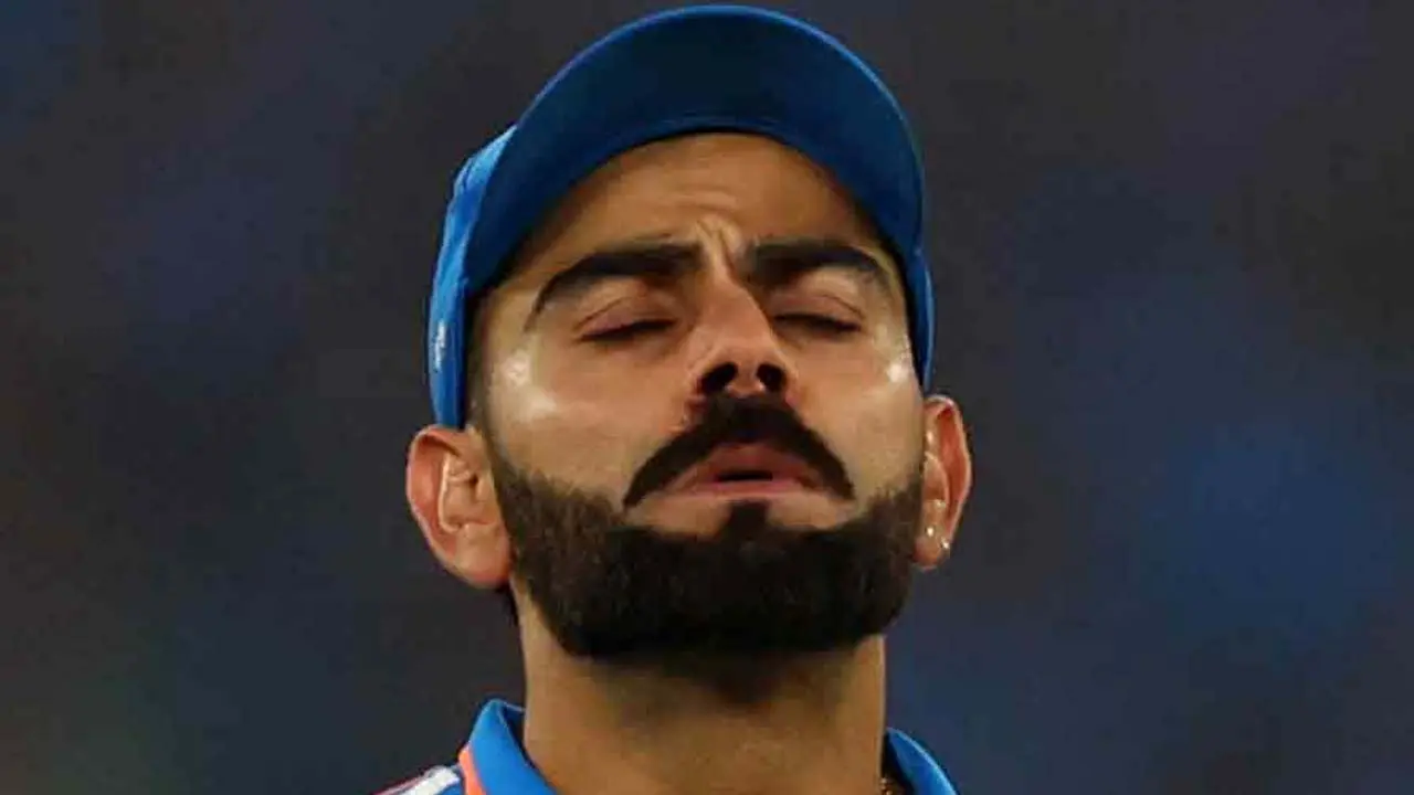 ফাইনালে হারের হতাশায় মাঠেই যা করেছিলেন কোহলি (ভিডিও)