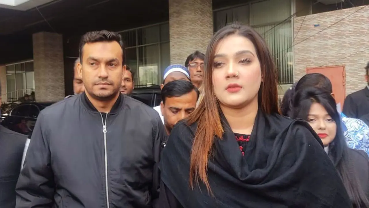 ট্রল করবেন না প্লিজ : মাহি