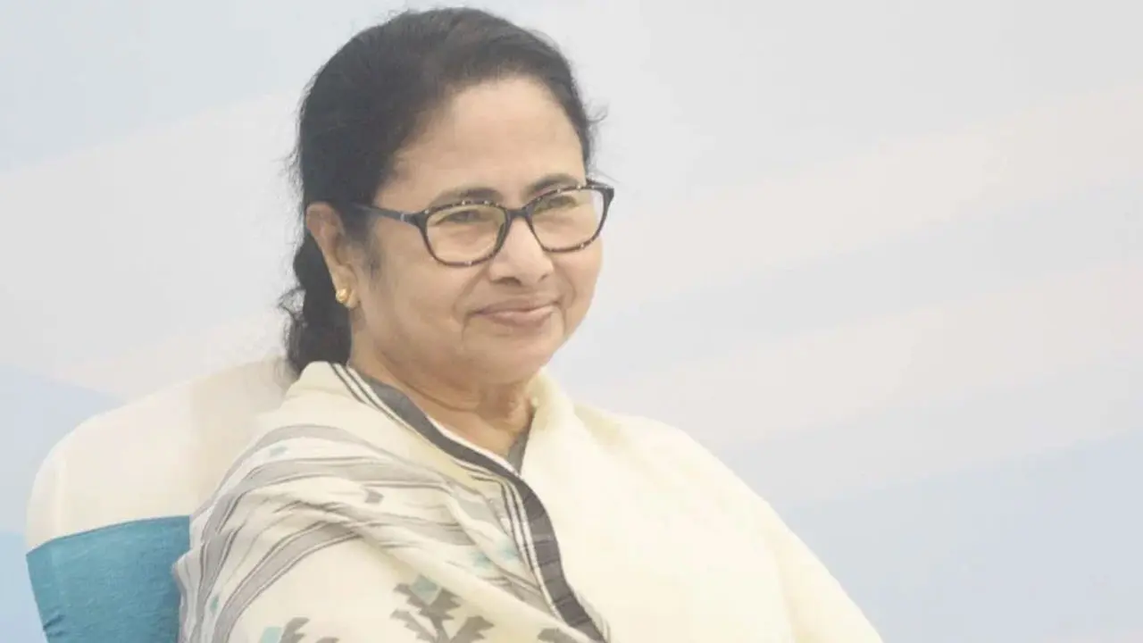 সংগ্রামের কাহিনী শোনালেন মমতা