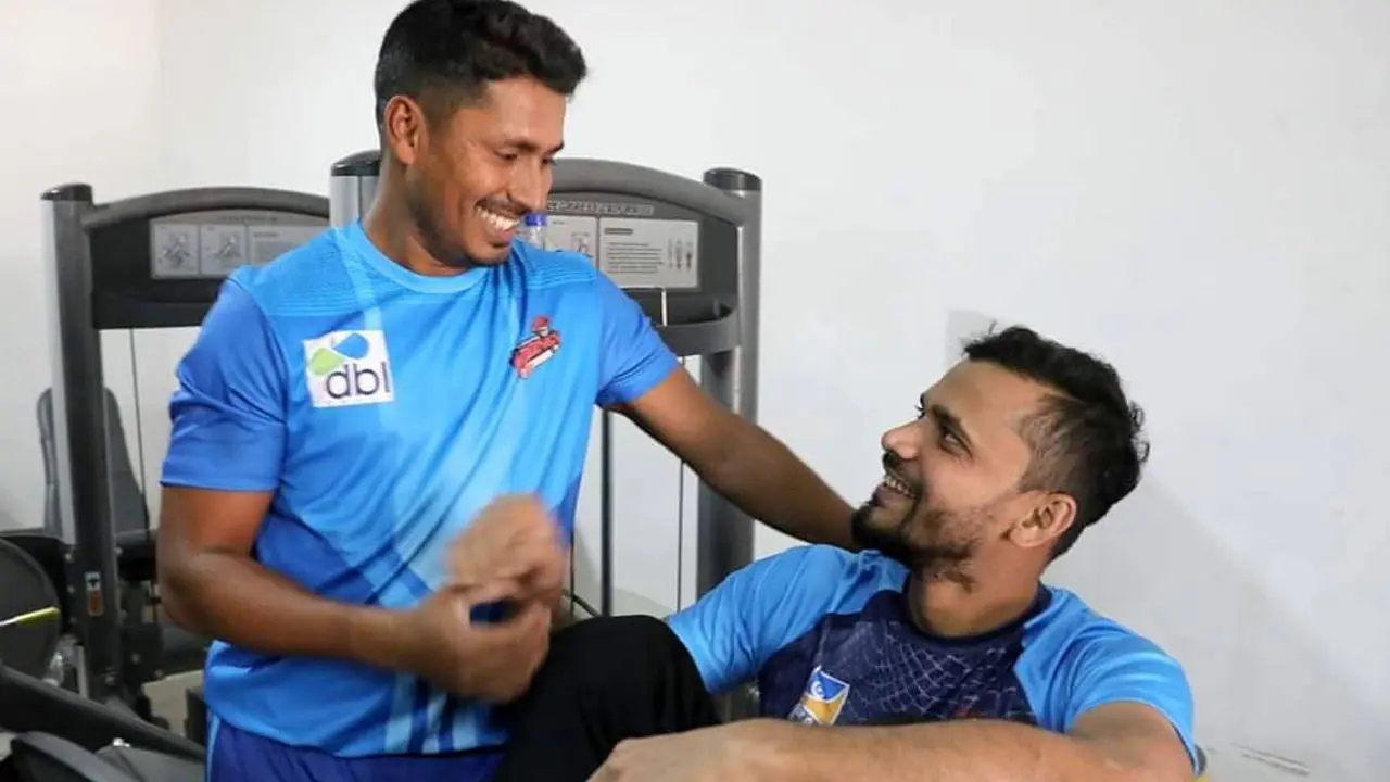 'আনফিট' মাশরাফিকে খেলানোয় রঙ হারাচ্ছে বিপিএল : আশরাফুল