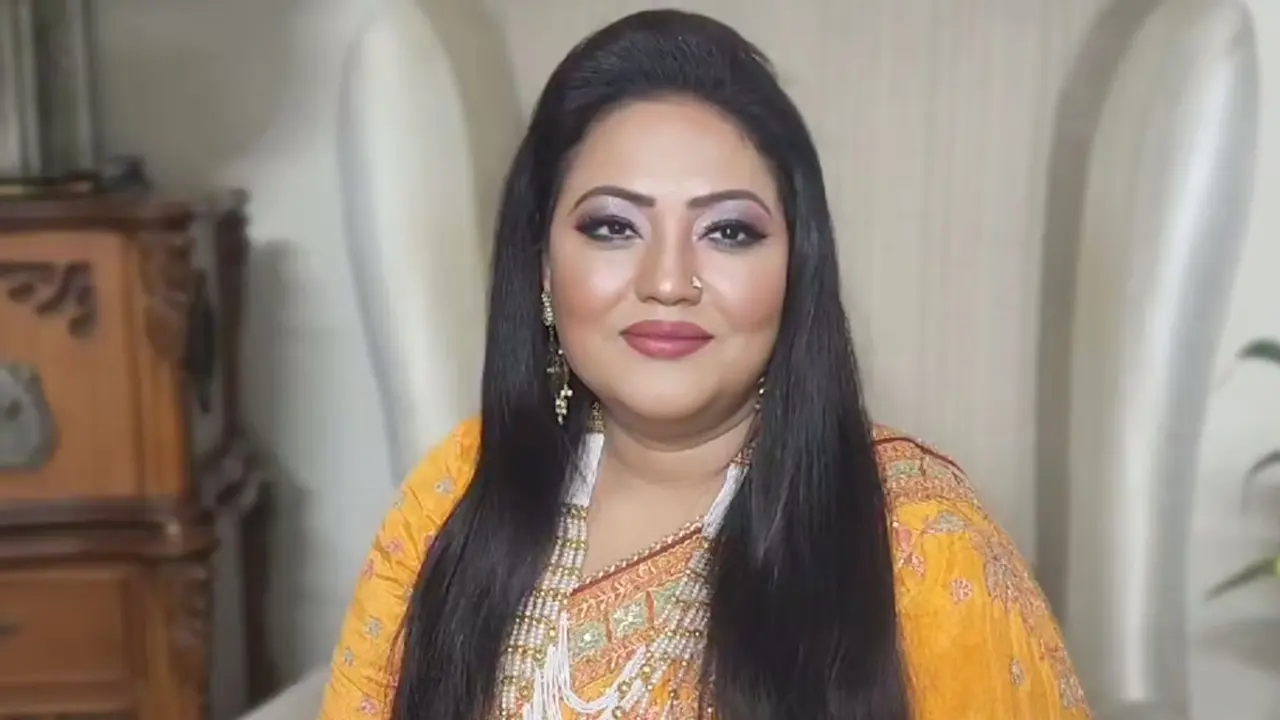 সুযোগ বুঝে আমাকে টেনে হিঁচড়ে নামিয়ে দিচ্ছে : মমতাজ
