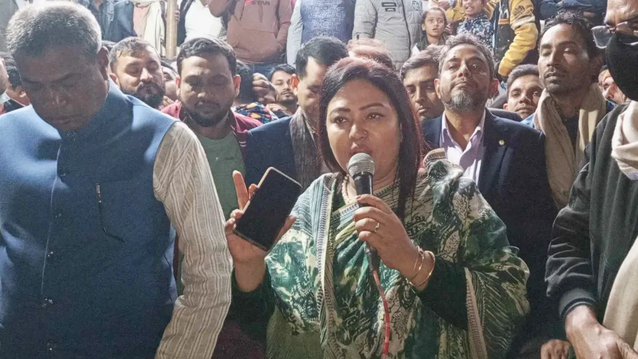 আমাদের ওপর কেউ আঘাত করলে বসে থাকব না : মমতাজ
