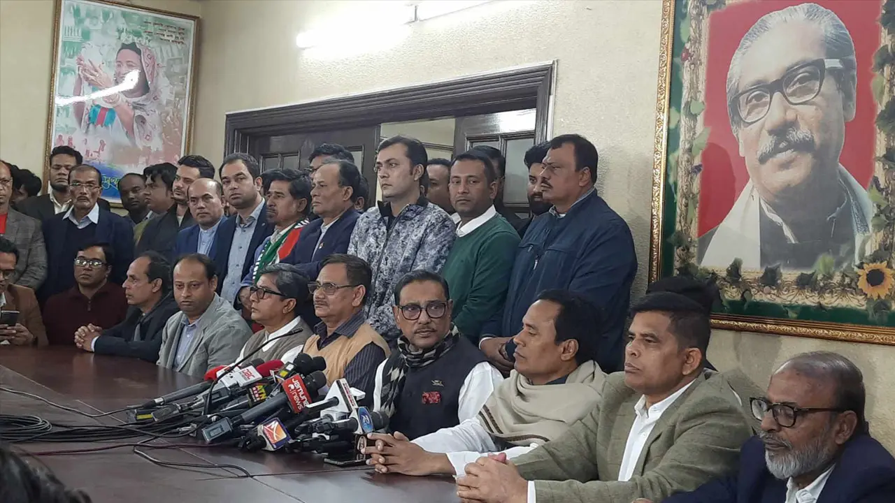 ইউনূসকে সাজা দিয়েছেন আদালত, সরকারের কেন সমালোচনা?