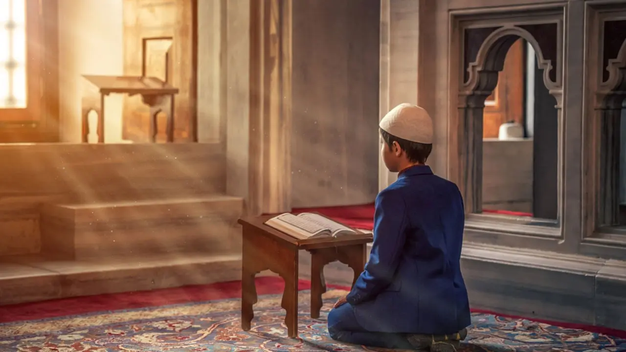 কোরআনের যে সূরাগুলো পড়লে বিশেষ ফজিলত পাবেন