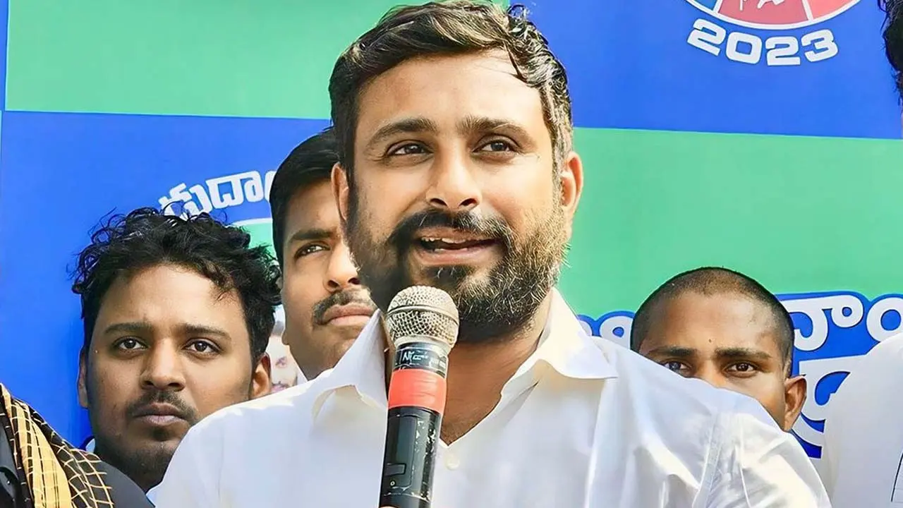 রাজনীতি ছেড়ে দিলেন তারকা ক্রিকেটার