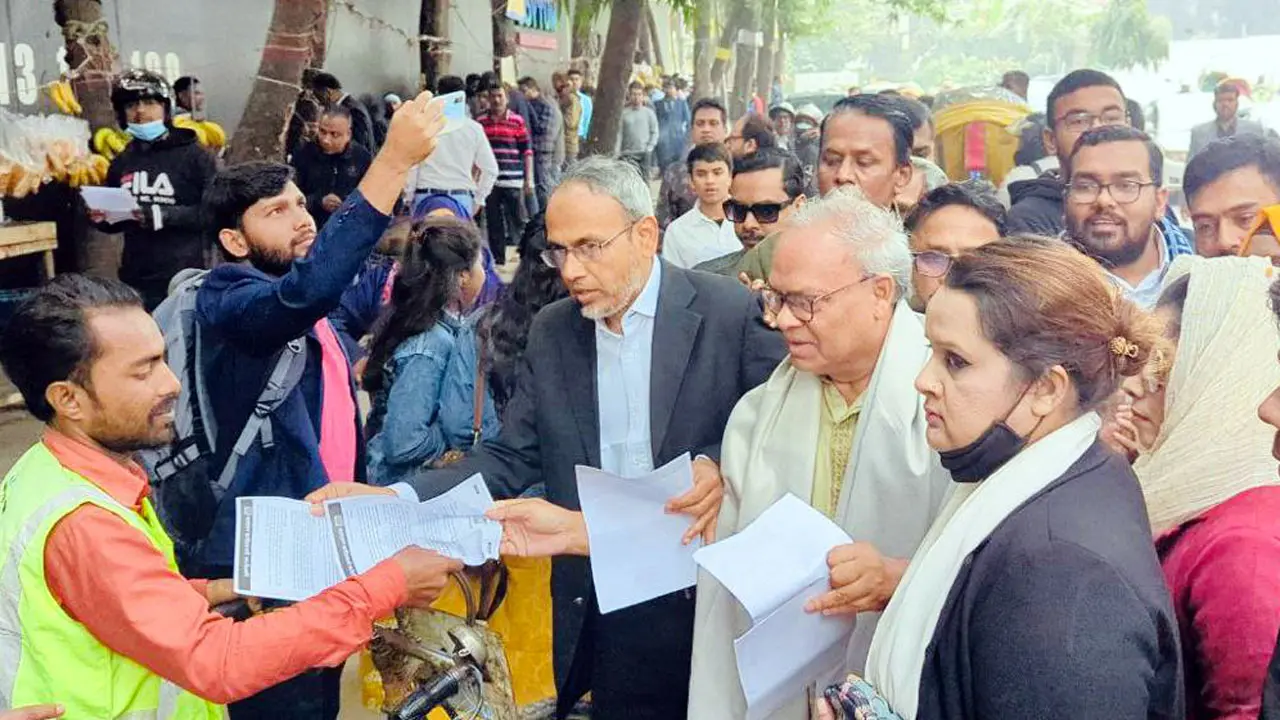 শেখ হাসিনা গণতান্ত্রিক প্রস্থানের পথ হারিয়ে ফেলেছেন : রিজভী
