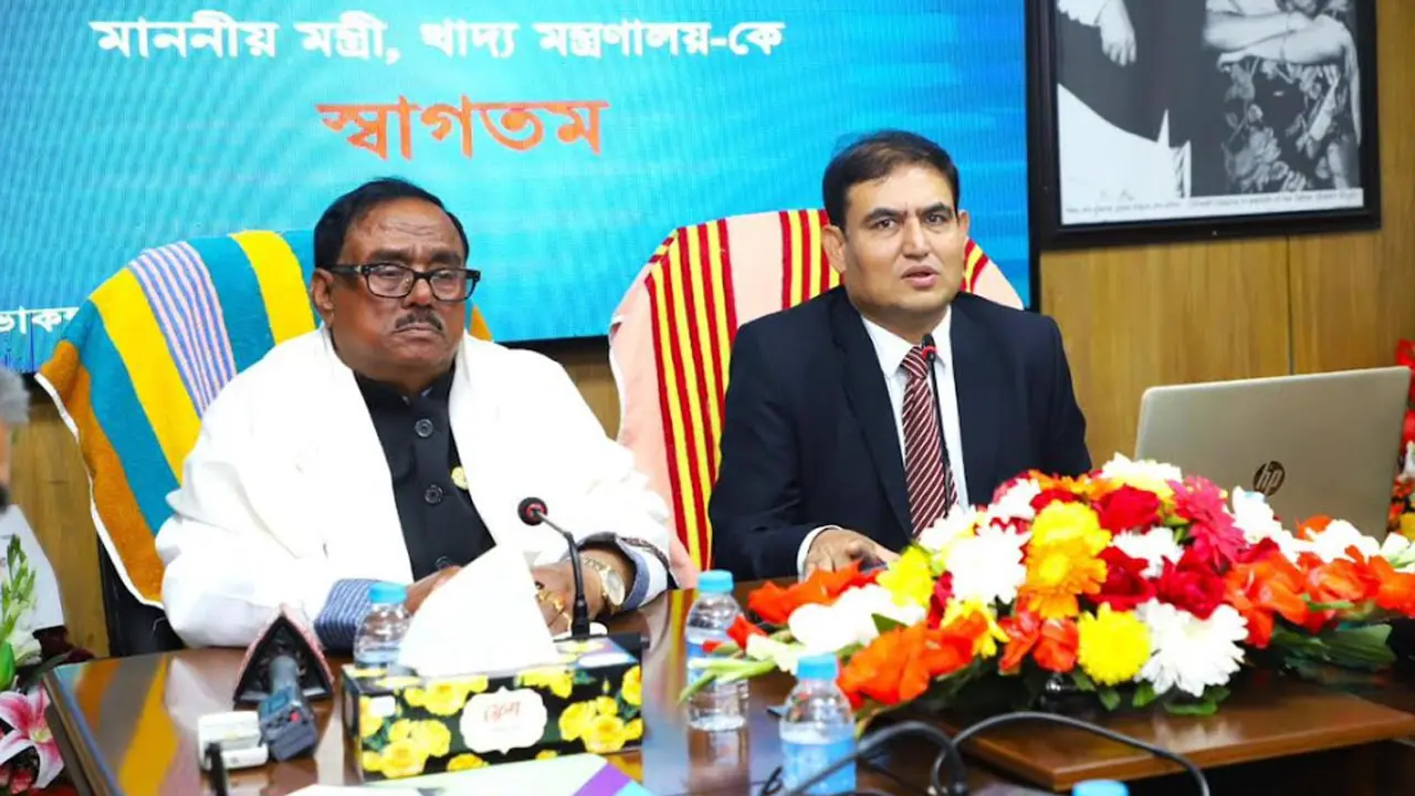 অবৈধ মজুতবিরোধী অভিযান জোরদার করবে সরকার : খাদ্যমন্ত্রী