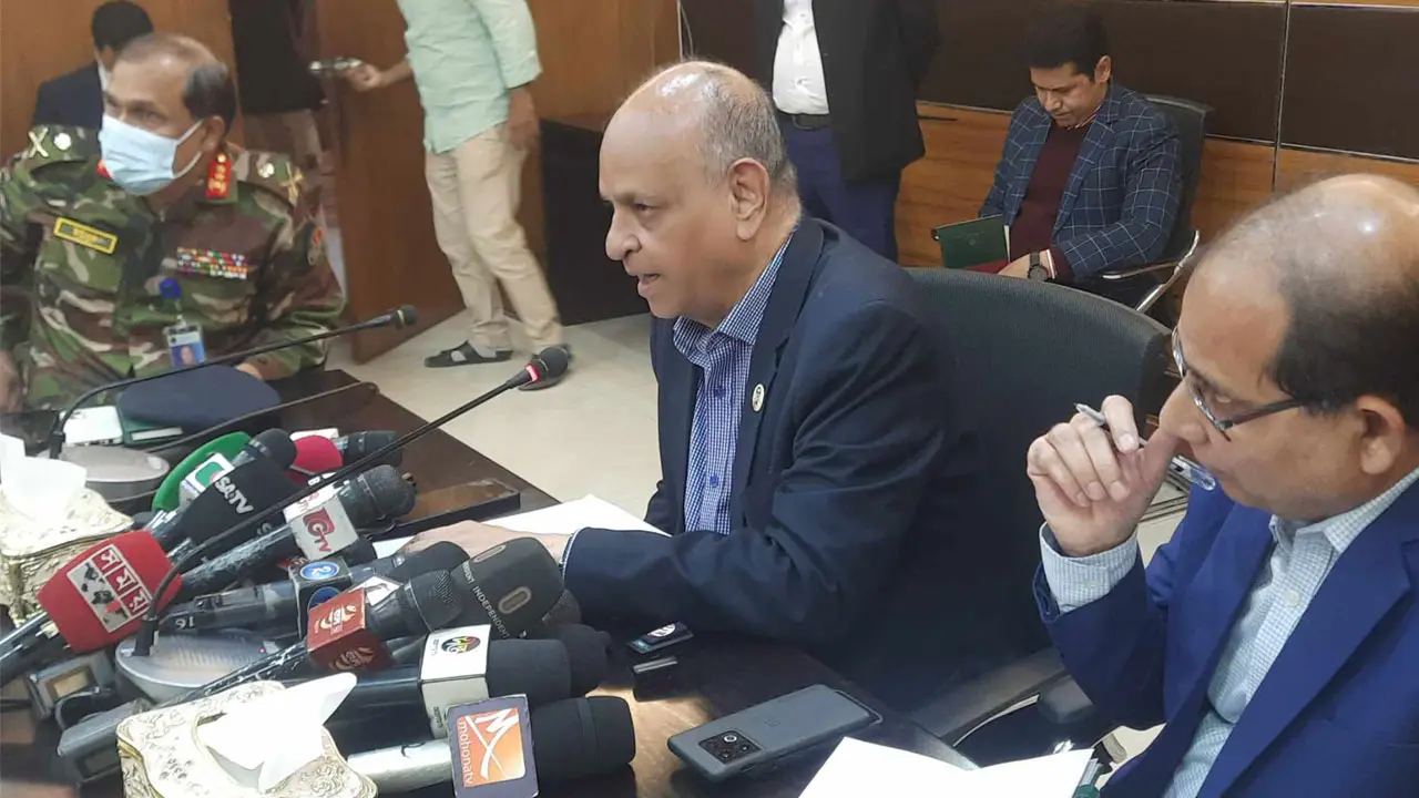 অবৈধ ক্লিনিকের কার্যক্রম বন্ধ করুন, না হলে অ্যাকশন