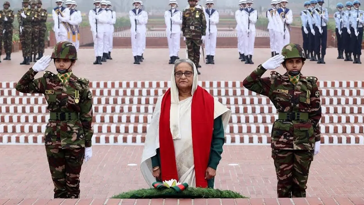 জাতীয় স্মৃতিসৌধে শ্রদ্ধা জানিয়েছেন মন্ত্রিসভার নতুন সদস্যরা