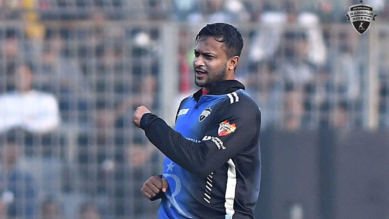 ম্যাচ হারের পর দুঃসংবাদ দিলেন সাকিব