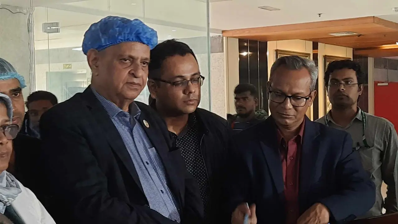 ট্রেনের আগুনে দগ্ধ ৮ জনের কেউ ঝুঁকিমুক্ত নন