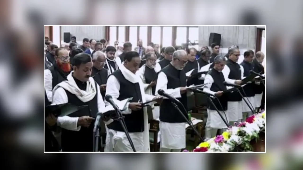 শপথ নিলেন স্বতন্ত্র সংসদ সদস্যরা
