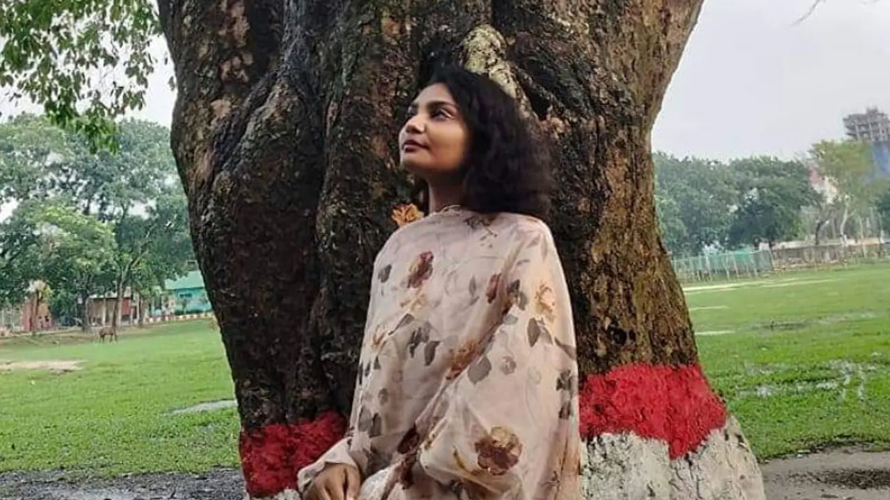 হাত-পা ব্যথা, ওষুধ খেয়ে চামড়া ফেটে যায়, না ফেরার দেশে সিনথিয়া