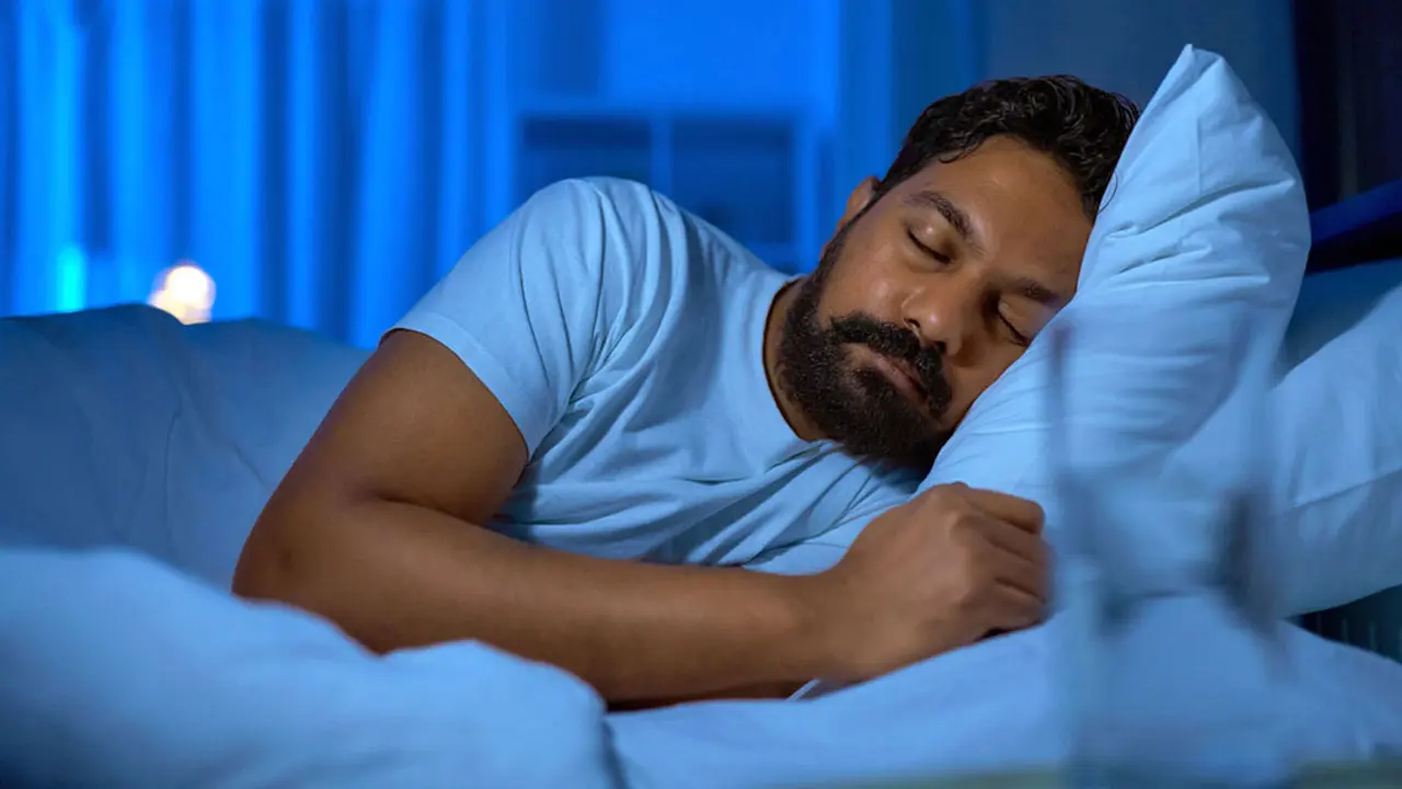 ঘুমের ভেতর স্বপ্ন দেখা নিয়ে হাদিসে যা বলা হয়েছে