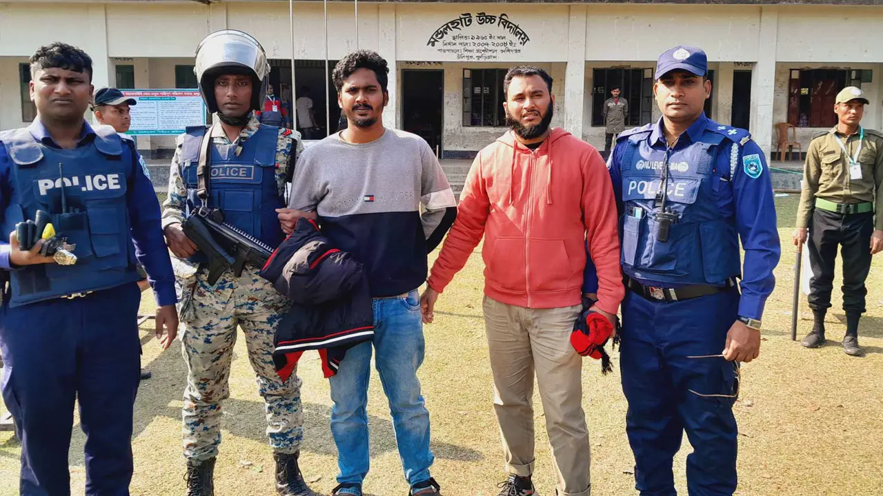 জাল ভোট দেওয়ায় যুবকের ৫ বছর জেল, প্রিজাইডিং কর্মকর্তাকে অব্যাহতি
