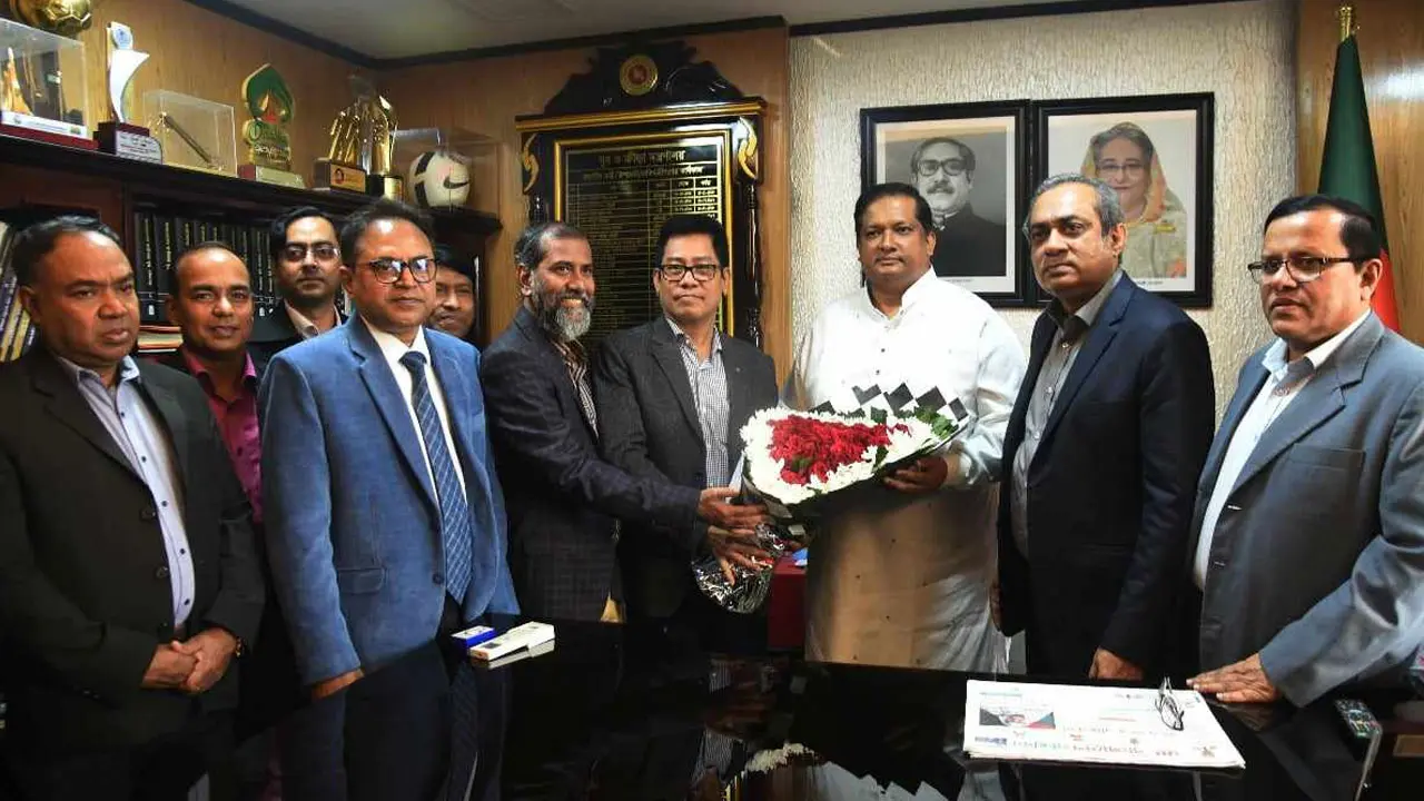 নতুন এমপি হয়ে ক্রীড়া মন্ত্রণালয়ে রাসেল