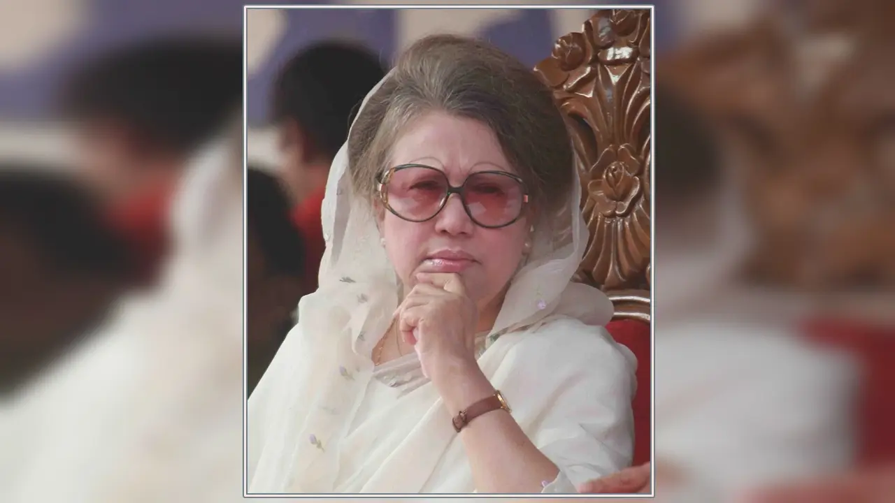 টেলিভিশন ও পত্রিকা পড়ে পরিস্থিতি পর্যবেক্ষণ করছেন খালেদা জিয়া