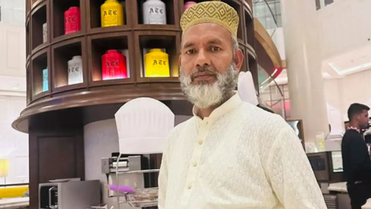 গাড়িচালক থেকে থ্রি স্টার হোটেলের মালিক আবেদ আলী!
