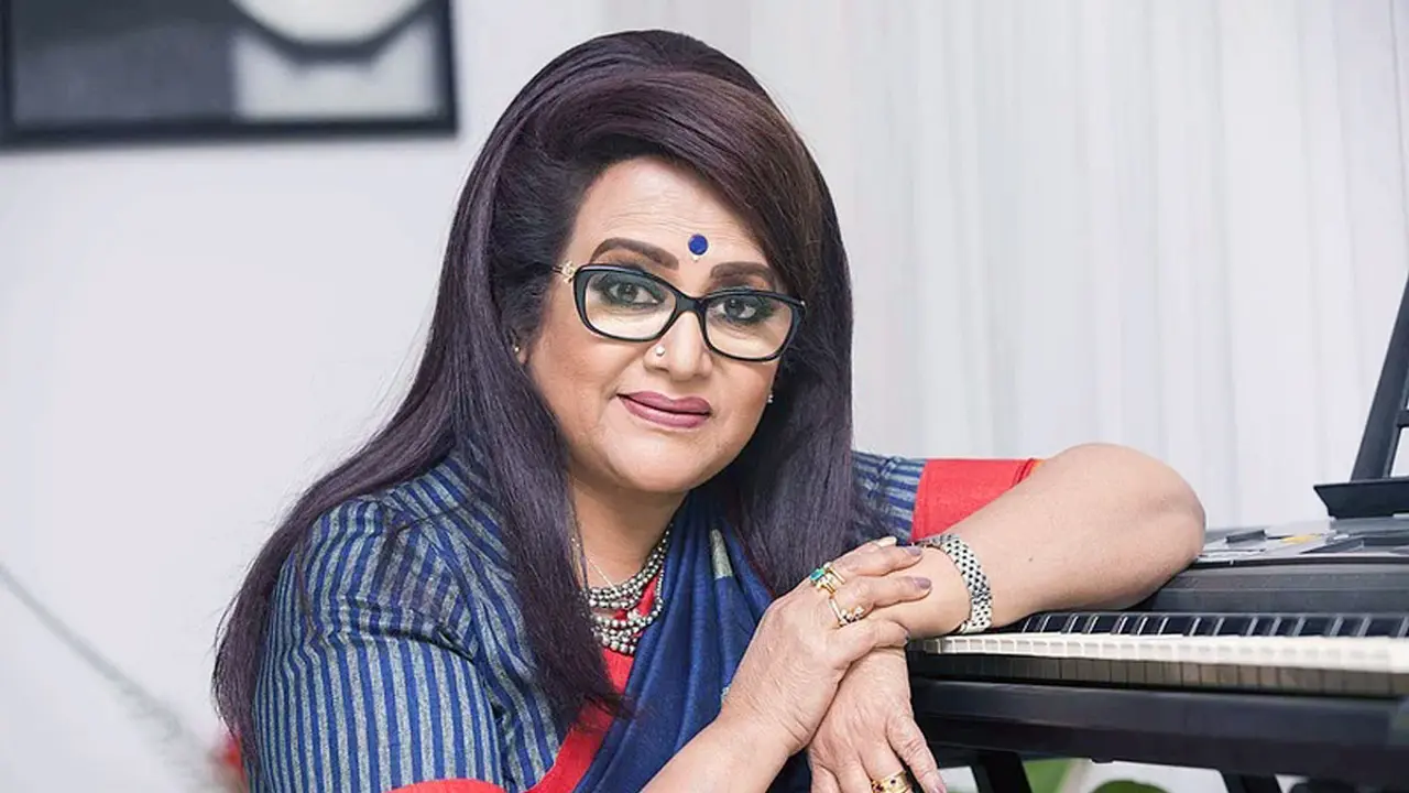 চার দিন পর হাসপাতাল থেকে ফিরলেন ববিতা