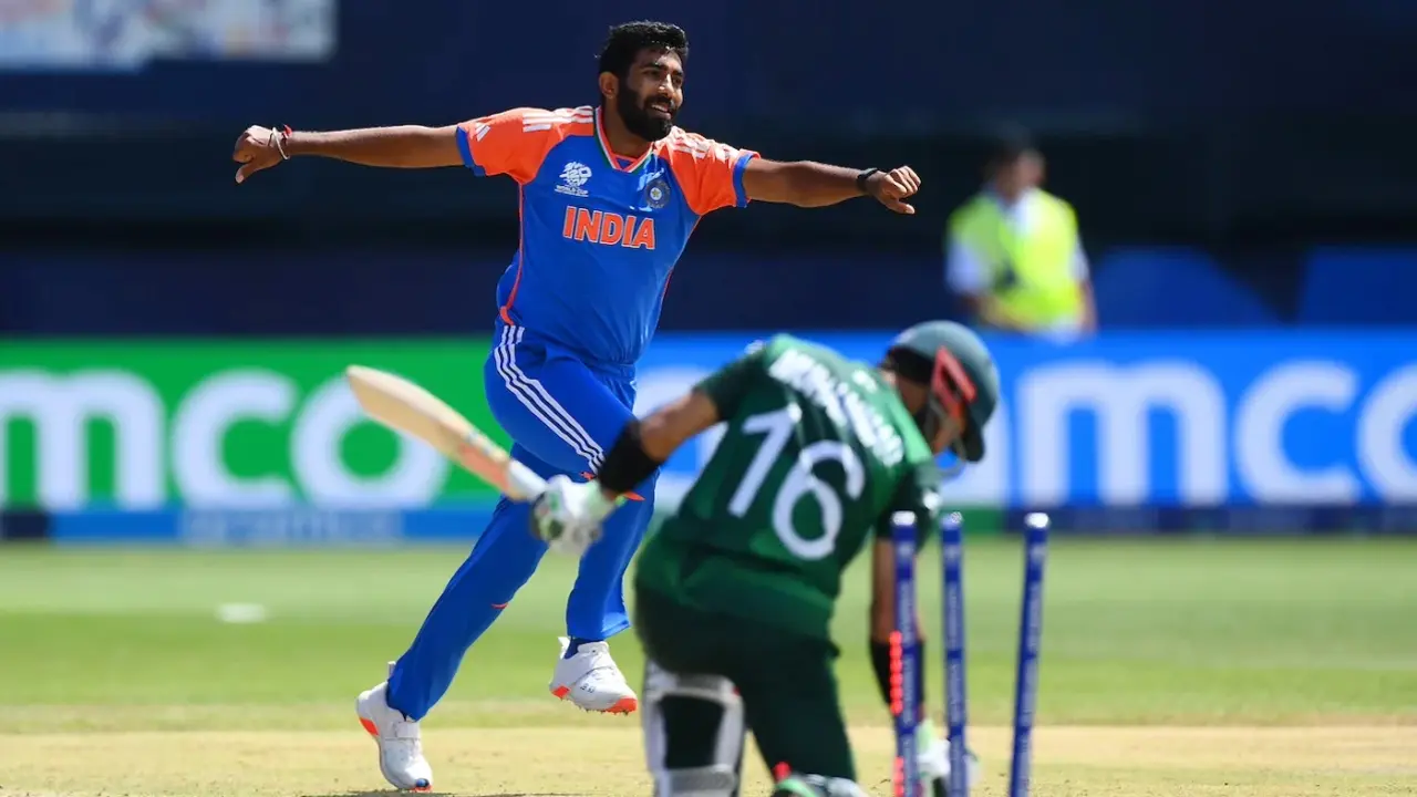 হঠাৎ আইসিসির ২ কর্মকর্তার পদত্যাগ, নেপথ্যে বিশ্বকাপের পিচ?