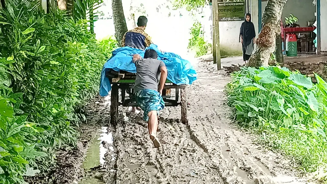 রাস্তার বেহাল দশা, ভেঙে যায় বিয়ে