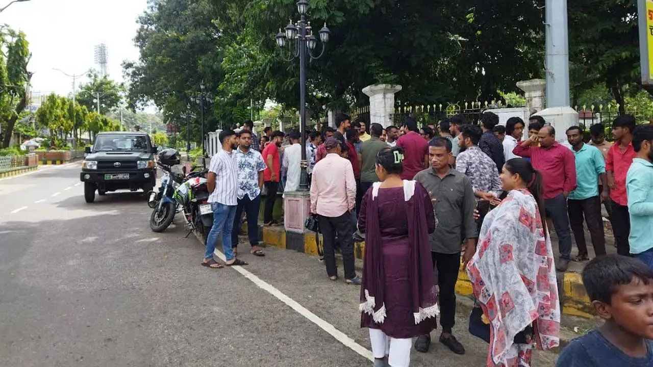 চট্টগ্রামে আবারও বিক্ষোভের চেষ্টা