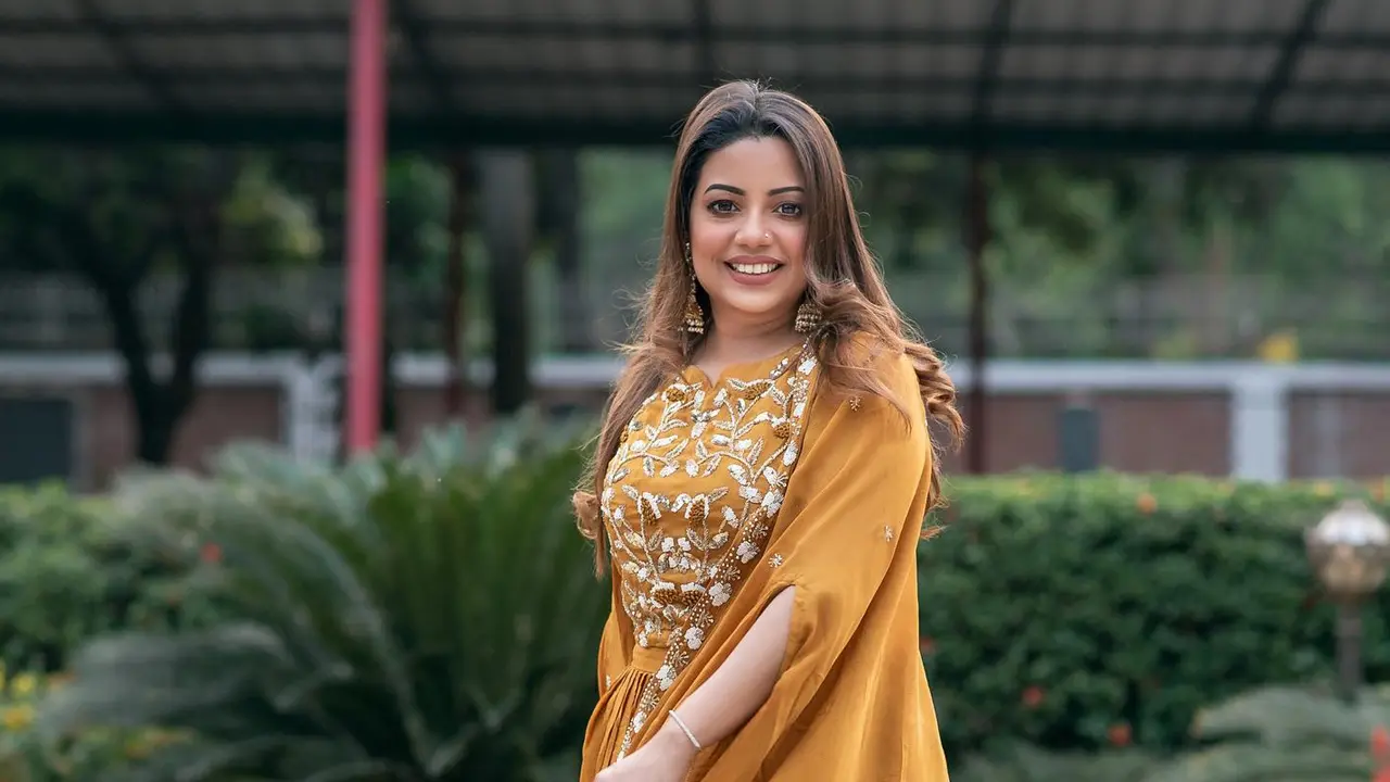 ‘দুষ্টু কোকিল’ গান তৈরির গল্প বললেন কনা