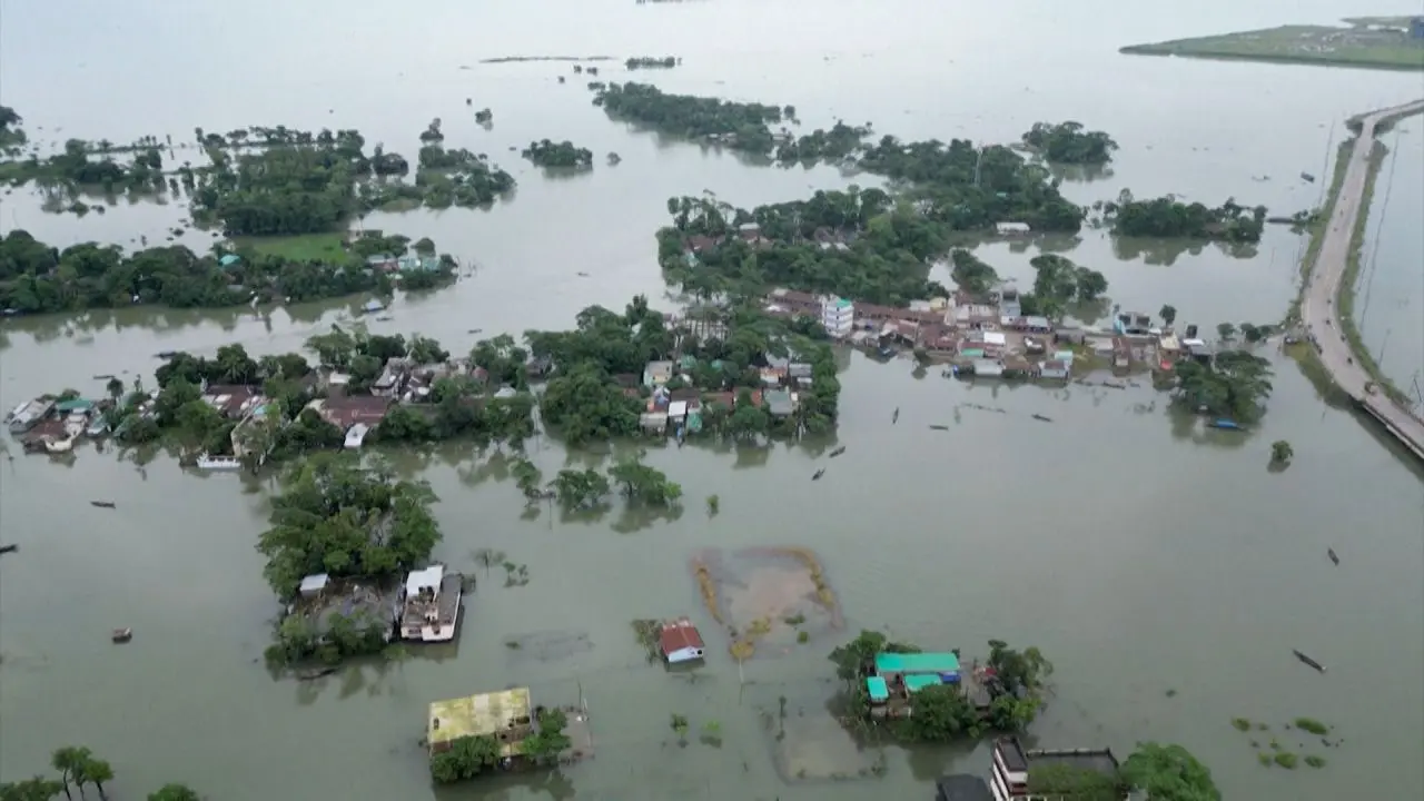 বাংলাদেশসহ ৩ দেশে প্রাণহানি ১১৪ জনের, পানিবন্দি লাখ লাখ মানুষ