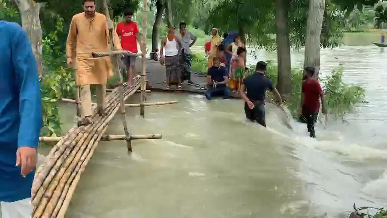 টাঙ্গাইলে বন্যার কোথাও অপরিবর্তিত কোথাও অবনতি, নষ্ট হচ্ছে ফসল
