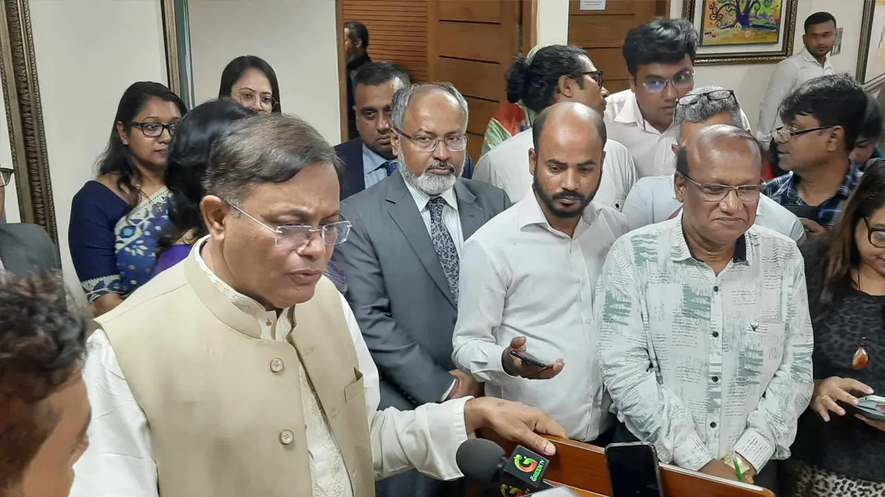 প্রধানমন্ত্রীর চীন সফরে উন্নয়ন ইস্যু অগ্রাধিকার পাবে