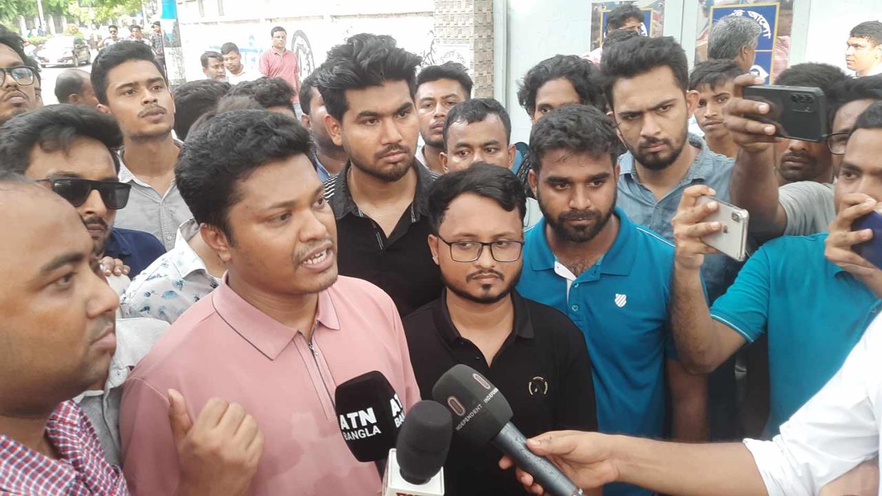 হামলা-সংঘর্ষের মধ্যে ছাত্রলীগ কেন এলো, জানালেন ইনান