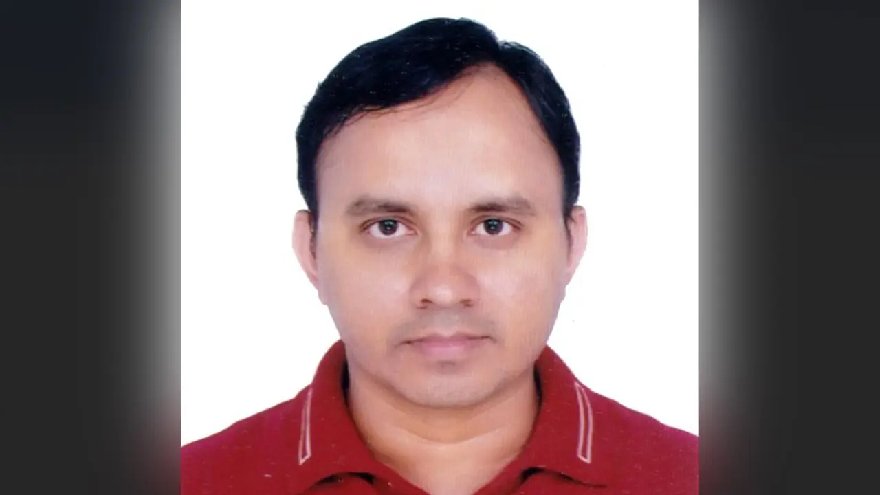 শিক্ষার্থীদের ওপর হামলার প্রতিবাদে চাকরি ছাড়লেন জাবি শিক্ষক