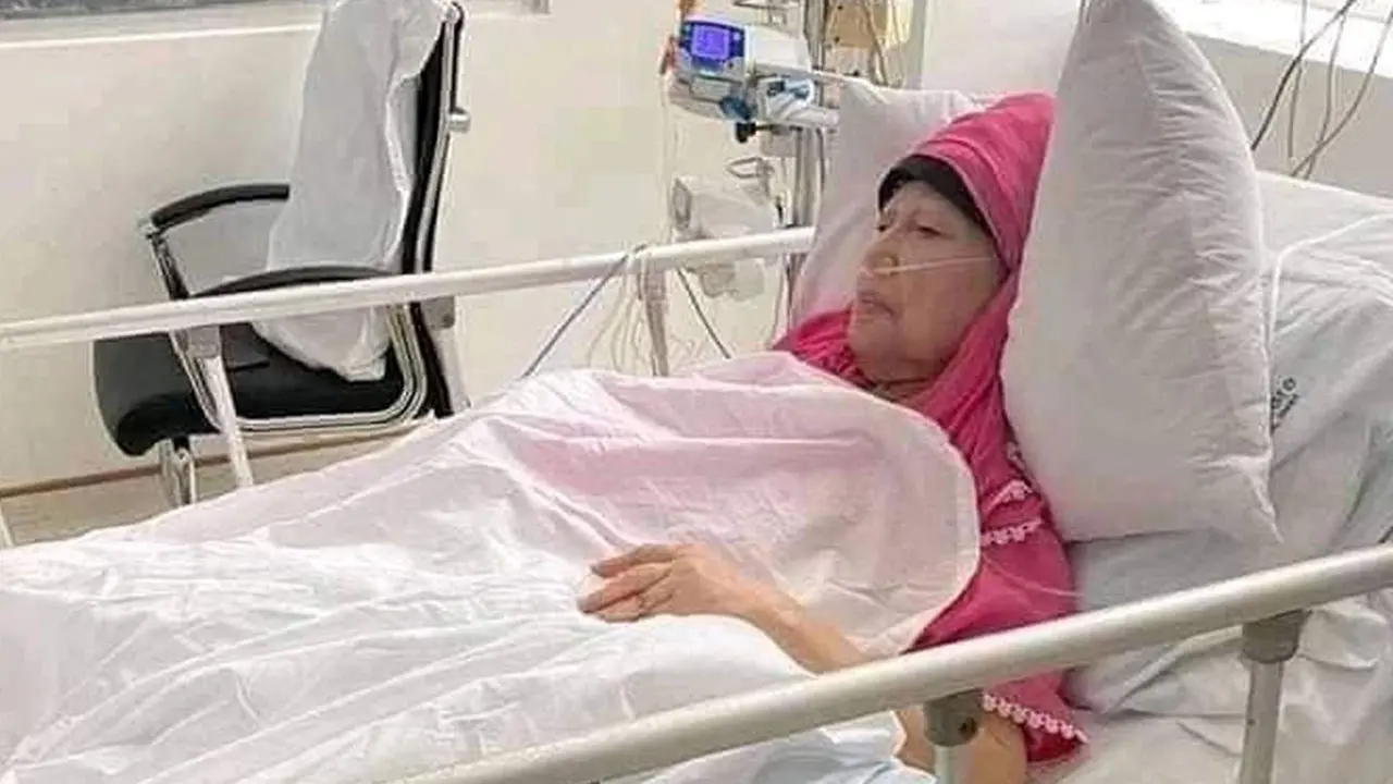 সপ্তাহ ধরে হাসপাতালে খালেদা জিয়া, দেশে আসেনি পরিবারের কেউ