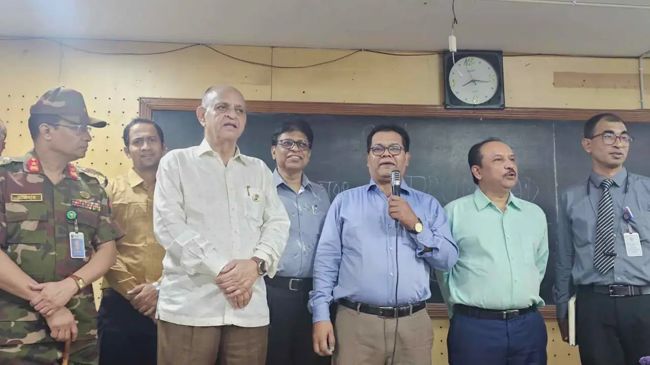 ‘মেডিকেল শিক্ষার্থীদের সুযোগ-সুবিধা অপ্রতুল, বাড়ানোর চেষ্টা করছি’