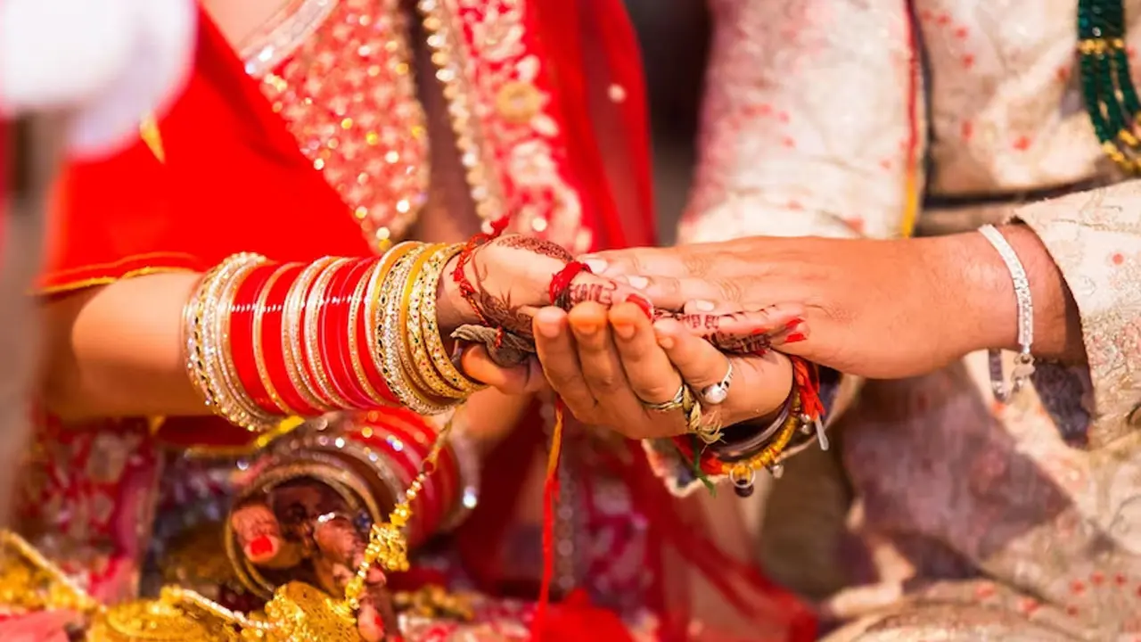 বিয়ের তিন মিনিটের মাথায় বিচ্ছেদ!