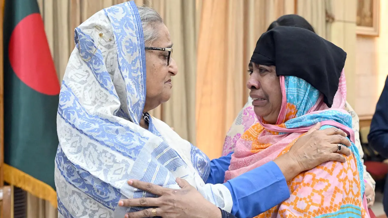 খুনিদের খুঁজে খুঁজে শাস্তি দেব : প্রধানমন্ত্রী