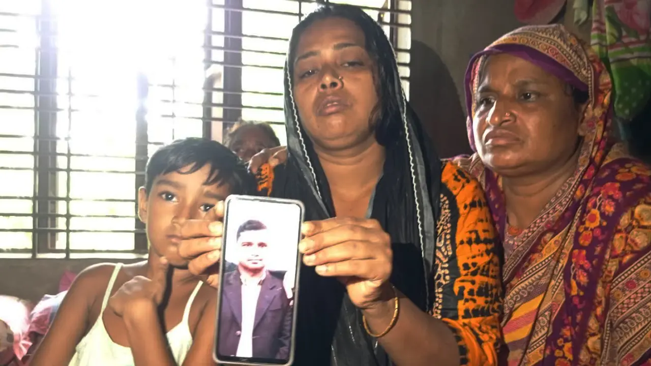 কর্মস্থলে যাওয়া হলো না আর, গুলিবিদ্ধ হয়ে পথেই পড়েছিল মরদেহ